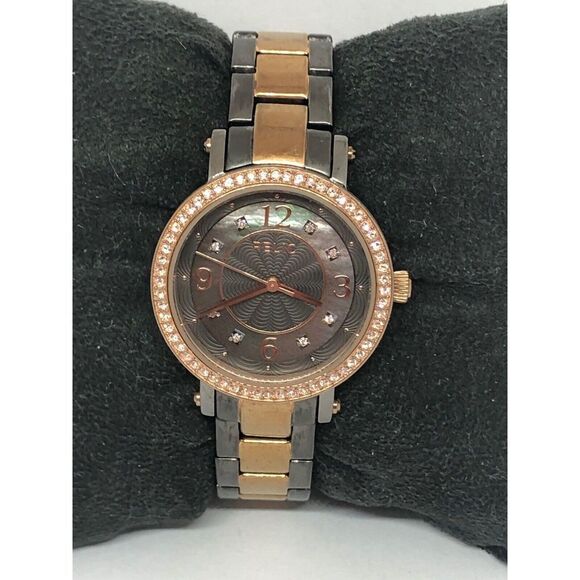 Relic ZR34182 Women's Stainless Steel Analog Quartz Genuine Wrist Watch DV19 - Picture 1 of 9